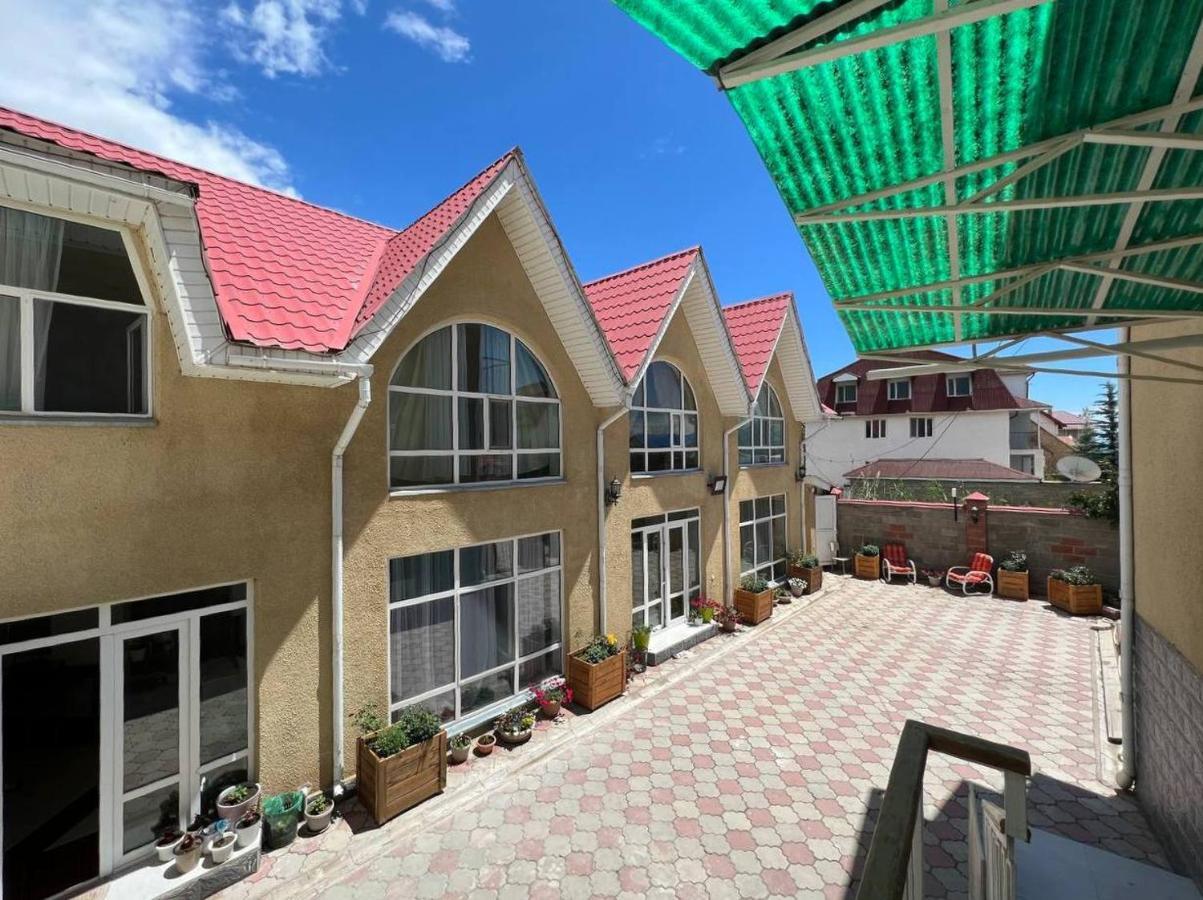 Tan Nuru Guest House Гостевой Дом Тан Нуру Cholpon-Ata Exteriör bild