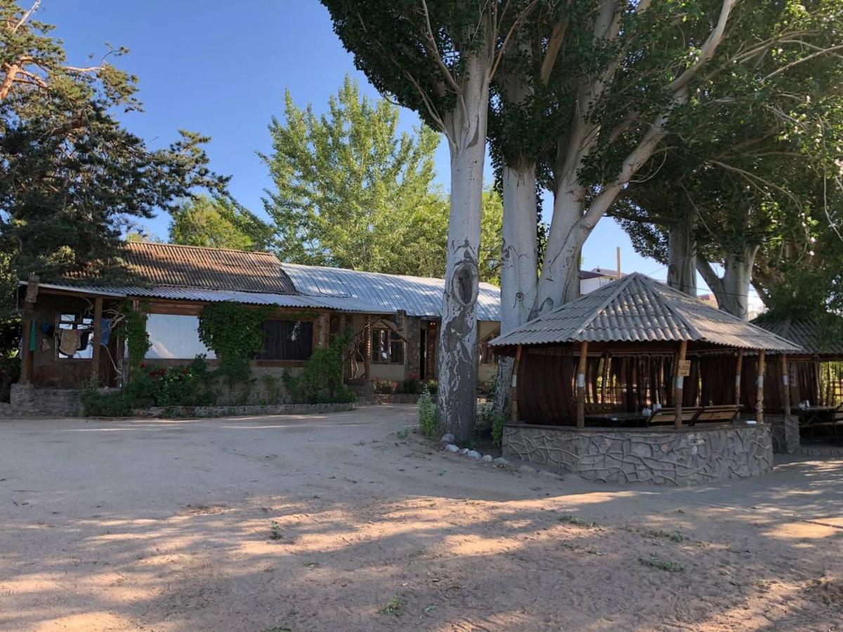 Tan Nuru Guest House Гостевой Дом Тан Нуру Cholpon-Ata Exteriör bild